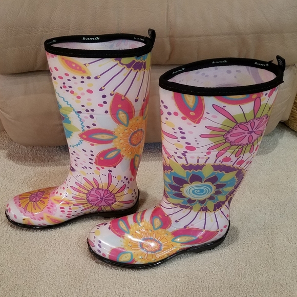 Kamik Rain Boots Tall Rubber Floral Print Water Proof Traction Sole Size 10 NWOT - Picture 14 of 15